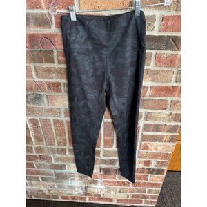 Zella Women's Leggings. Great Condition. No Piling. Size Small. 23" Inseam.